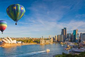 Sydney with Balloon